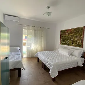  Gasthuis Nea Albanië